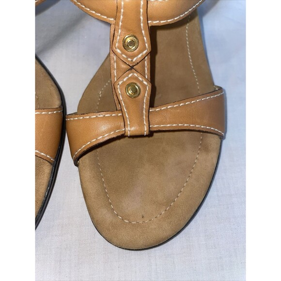 Cole Haan Womens Heels Sandals Size 8.5 AA Tan Leather Slip On Comfort Dressy - Picture 9 of 12